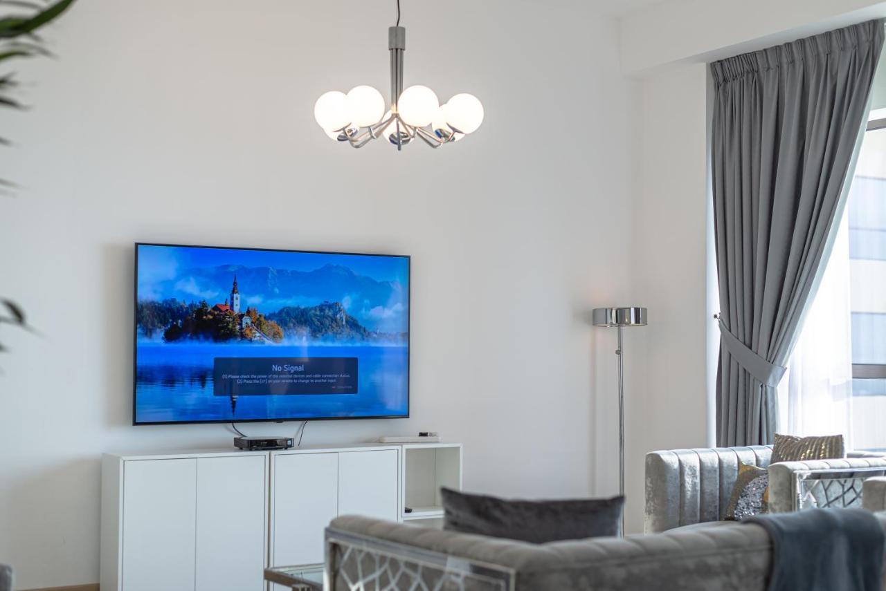 Marco Polo - Marvelous & Luxurious Apt With Dubai Eye & Sea View Apartment Luaran gambar